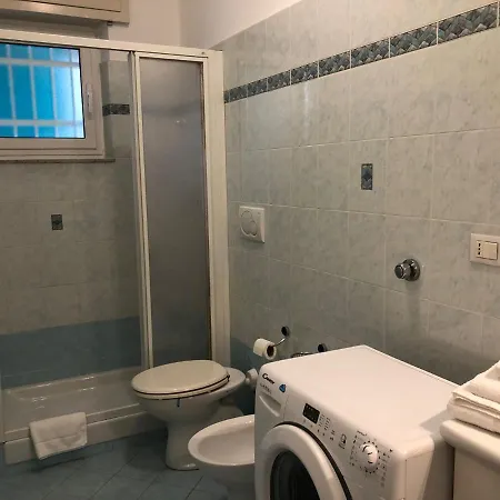 Bilocale Golf Con Terrazzino Rapallo